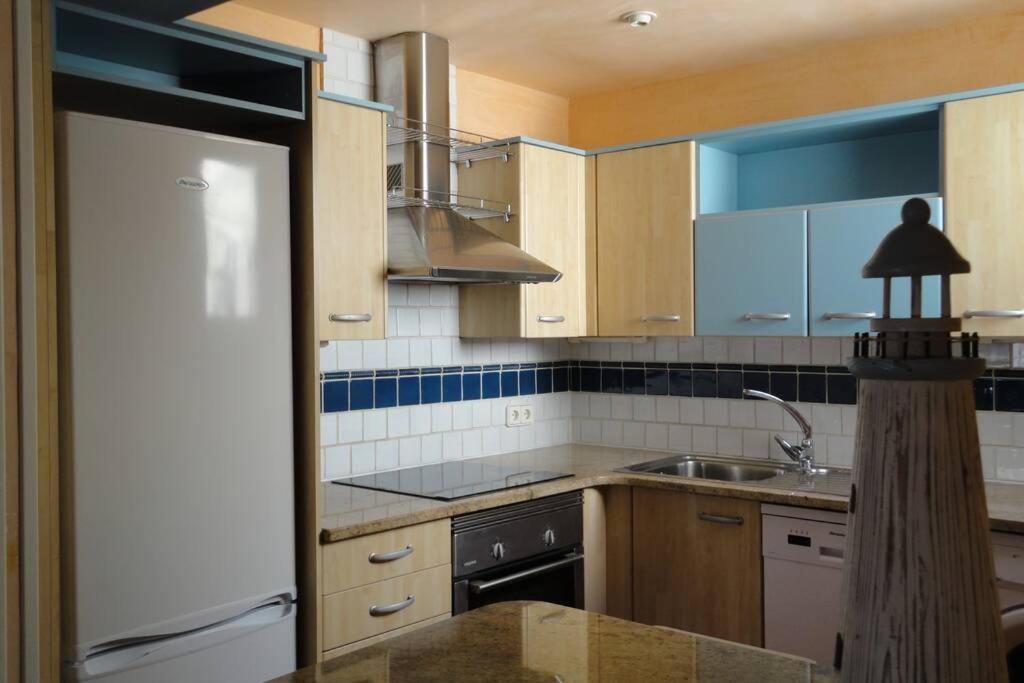 Portbell Far Apartment L'Escala Exterior photo